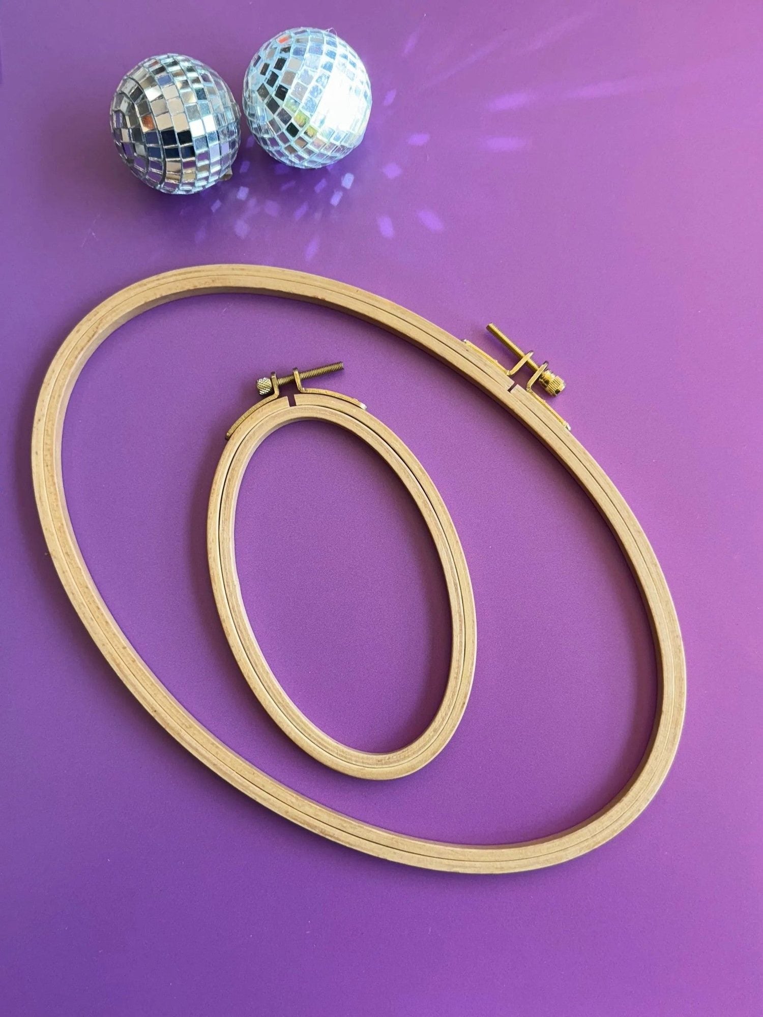 Rico oval embroidery hoop for stitching