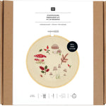 Vorgezeichnetes Stickset 'Mushroom Wreath' von Rico Design