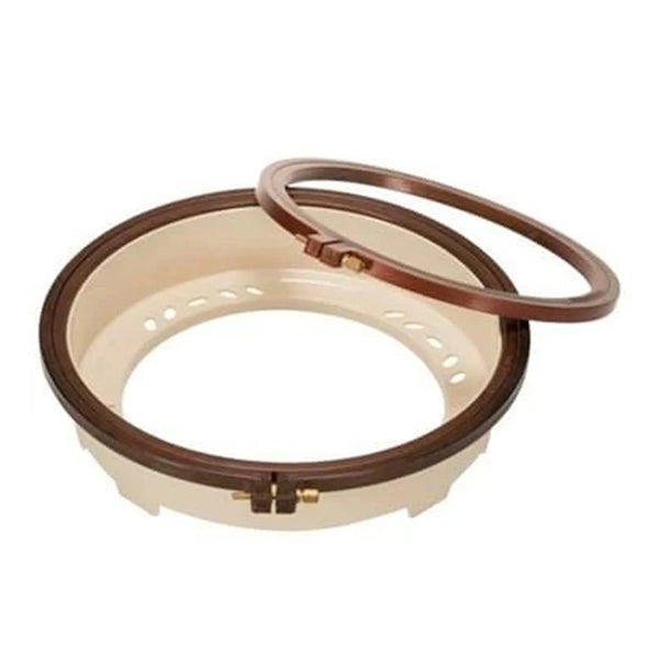 Interchangeable embroidery hoops for Nurge punch needle stand