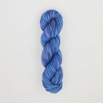 Feines Punch-Needle-Garn, Farbmuster Blue My Mind mehrfarbig