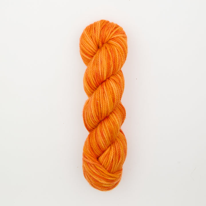Punch Needle Garn - Fine Yarn - Farbverlauf - 110g - Violet Jane - The Oxford Company