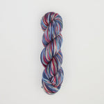 Feines Punch-Needle-Garn, Farbmuster Blue Suede mehrfarbig