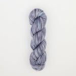 Feines Punch-Needle-Garn, Farbmuster Blue Dove mehrfarbig