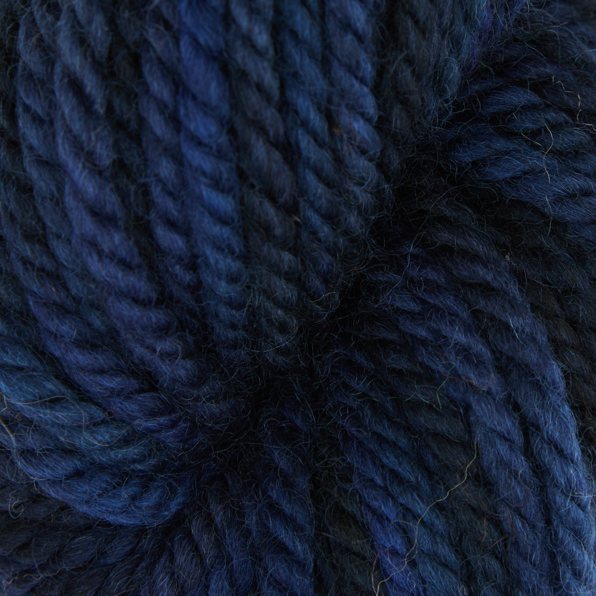 Punch Needle Garn - Fine Yarn - Farbverlauf - 110g - Violet Jane - The Oxford Company
