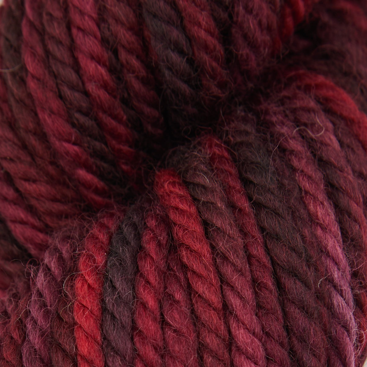 Punch Needle Garn - Fine Yarn - Farbverlauf - 110g - Violet Jane - The Oxford Company